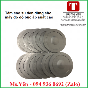 Tấm cao su đen dành cho máy đo độ bục áp cao.